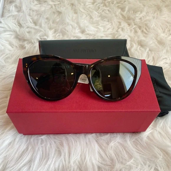 Valentino cat eye sunglasses - Picture 10 of 11